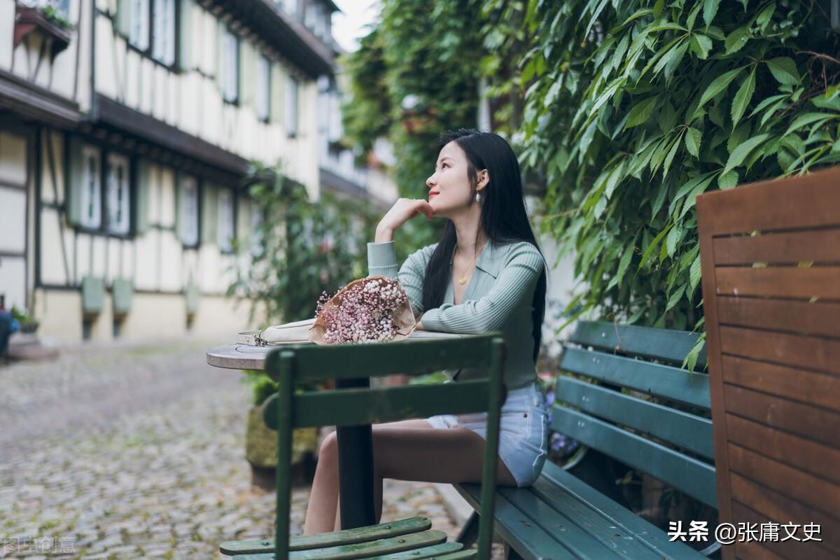 贴身校花林逸最新章节，神秘世界的奇幻探险之旅